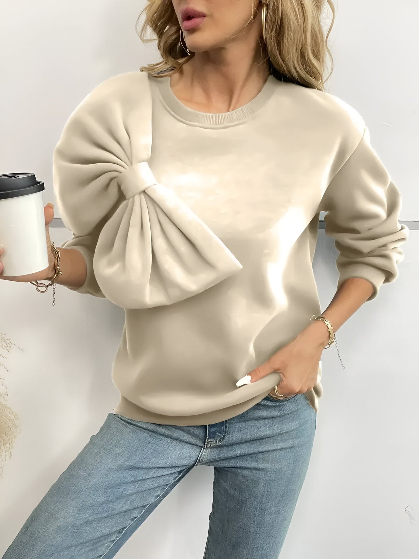 Neysha - stylischer pullover mit großer schleife
