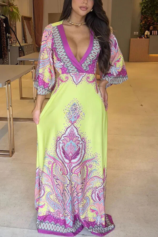Ivette® | Rückenfreies Urlaubs-Maxikleid mit Glockenärmel-Print von Stand Out And Shine im Palace-Stil