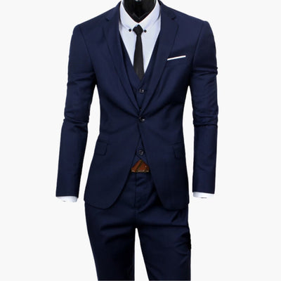 Eleganter Slim Fit Anzug - moderner Look für Herren zur Hochzeit