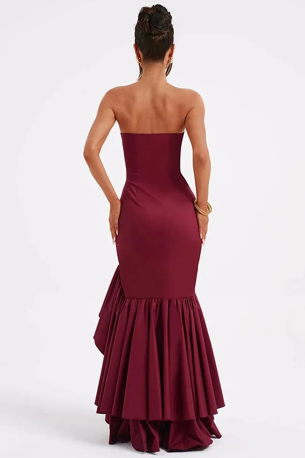 Lindsay® | Sexy Off-Shoulder-Maxikleid mit schmaler Passform und unregelmäßigem Saum