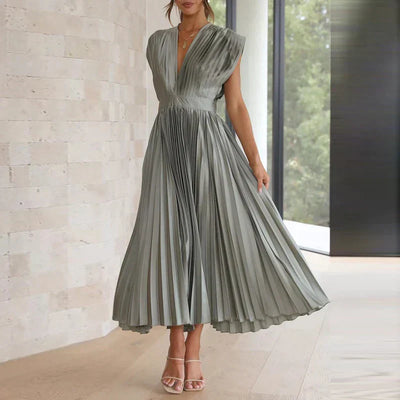 Maxikleid mit v-ausschnitt und falten