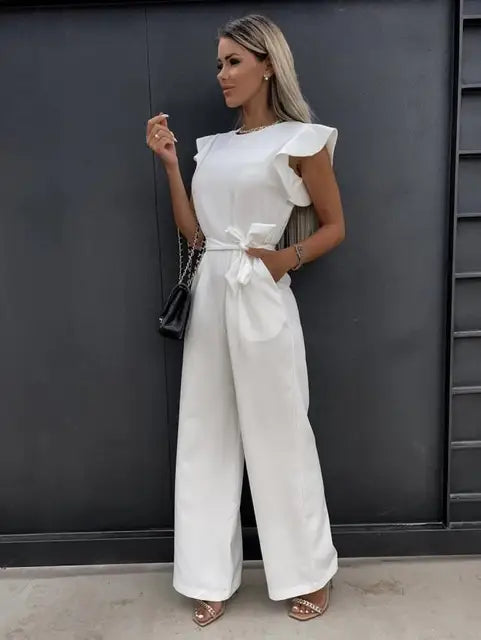 Jumpsuit für frauen mit rüschenärmeln und gürtel