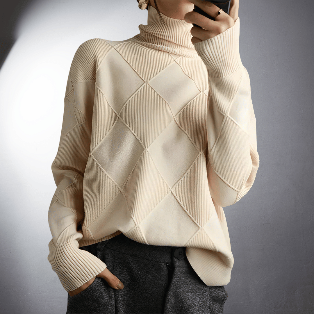 Donna | Handgemachter Pullover mit hohem Kragen