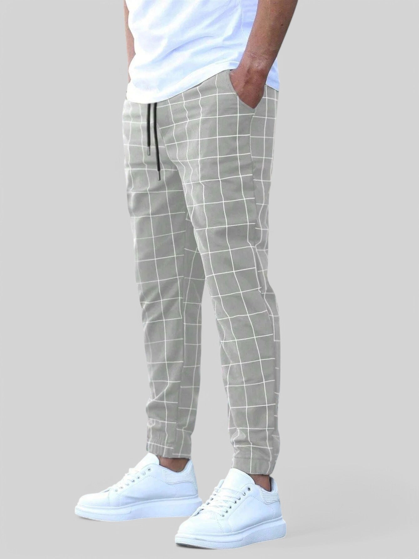 MIRAVO | Elegante Karohose für Herren