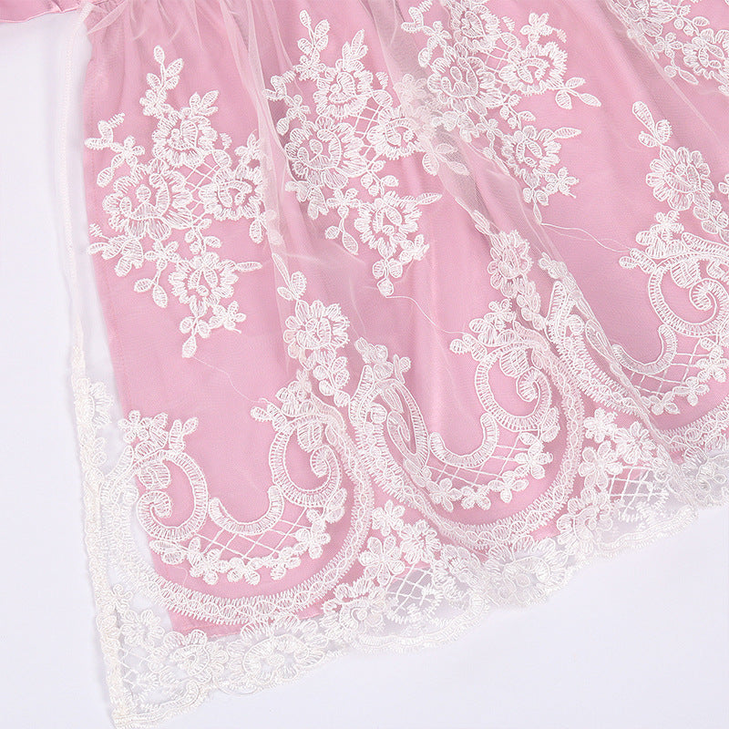 TRACHTIG SINA - Einzigartige Tracht für Damen mit Schürze und Bluse