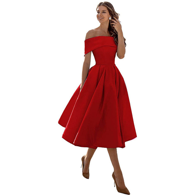 Elegantes schulterfreies Abendkleid