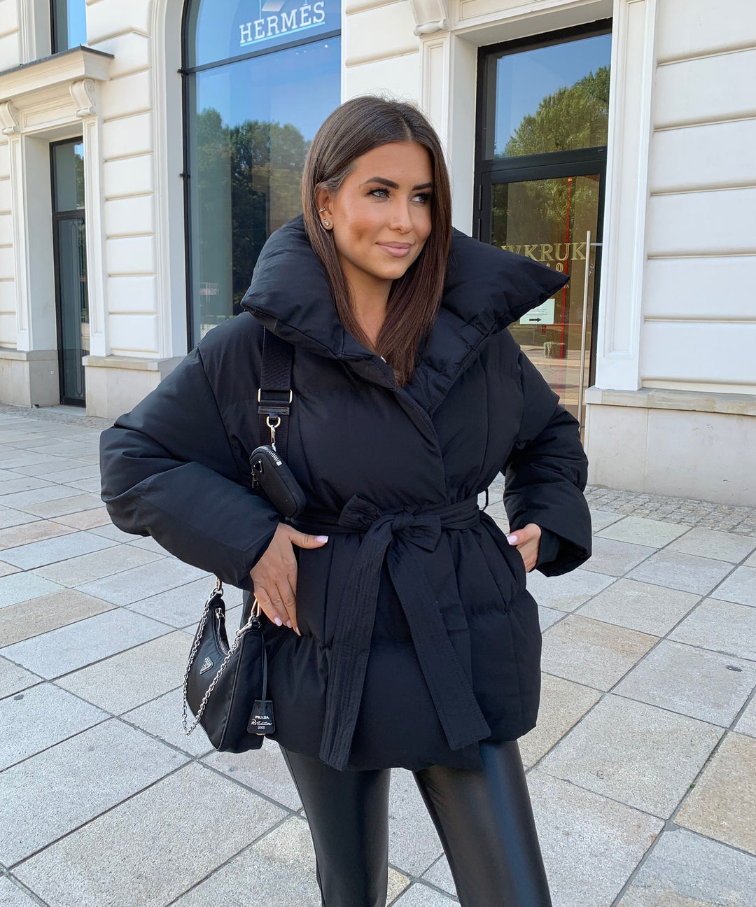 STELLINA® | ELEGANTE KURZE DAUNENJACKE