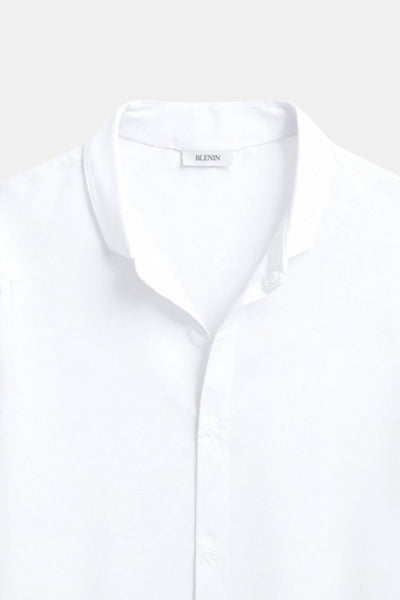 Klassisches Stehkragen-Hemd in Weiß