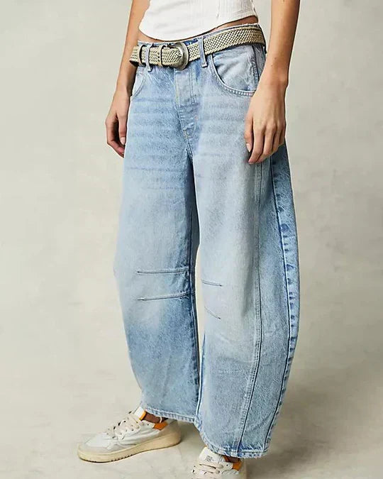Adeline - Mitteltaillierte Röhrenjeans für Frauen