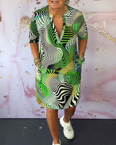 MIRAVO | Farbintensives V-Ausschnitt-Kleid – Elegant & Bequem