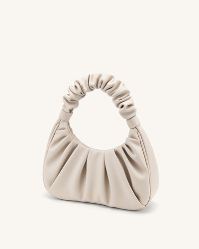 Schultertasche aus veganem Leder in Elfenbein