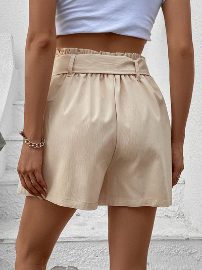 Hochtaillierte vegane Leder-Shorts – Elegant & Nachhaltig
