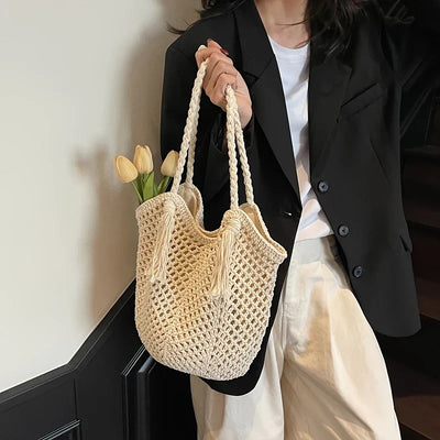 Handgefertigte Häkel-Tasche – Große Boho-Strandtasche mit Quaste