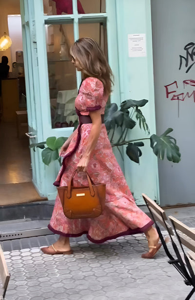 MIRAVO | Fließendes Maxi-Kleid in Rosé mit kurzen Ärmeln