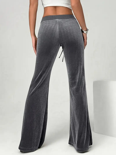 Jeanne | Elegante graue Samt-Flare-Hose