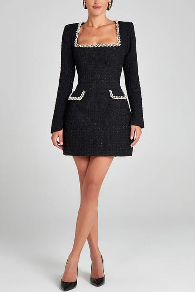 Lexi® | Mädchenhaftes und glamouröses Minikleid aus Tweed-Stoff mit Perlenbesatz, langen Schlitzärmeln und Taschen