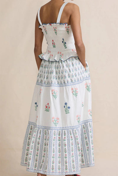 Helena® | Weißes Boho-Kleid mit gesmoktem Mieder, Blumendruck und Rüschen