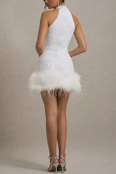 Kate® | Schillerndes und verspieltes Stretch-Minikleid mit hochgeschlossenem Paillettenbesatz und Federbesatz