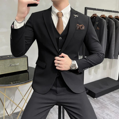 Schlanker dreiteiliger Anzug für Männer | Formel