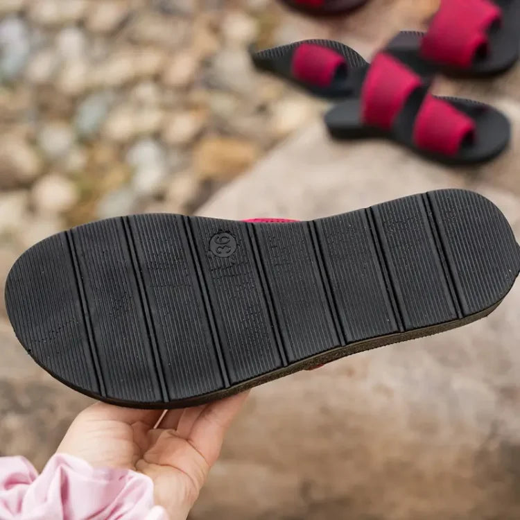 Perforierte mesh-sandalen für frauen
