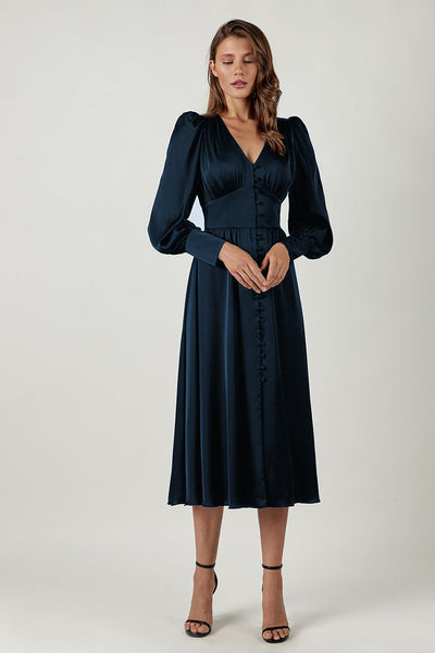 Tailliertes Satin-Kleid mit Ballonärmeln – Elegantes Abendkleid