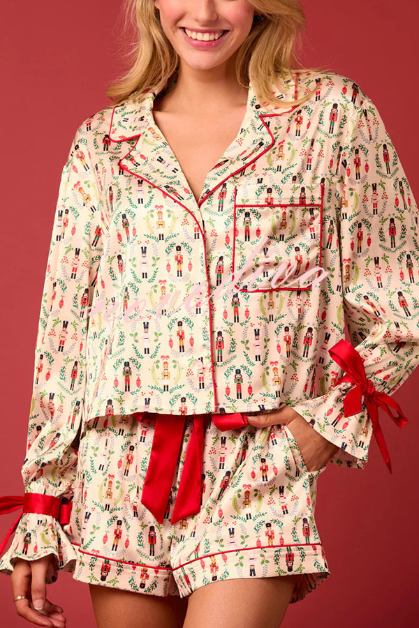 Makayla® | Lässiges Shorts-Set mit weihnachtlichem Aufdruck, Schnür-Oberteil und Taschen mit elastischem Bund