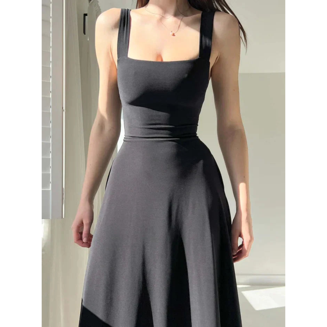 Minimales Kleid für Damen