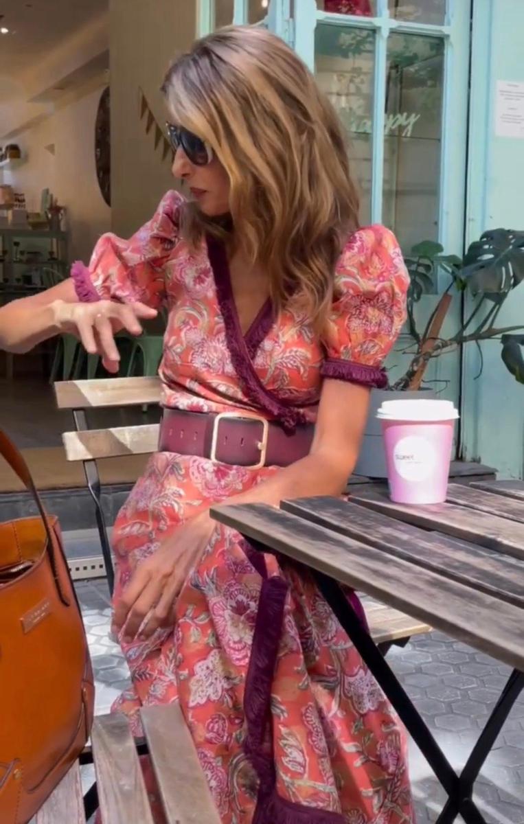 MIRAVO | Fließendes Maxi-Kleid in Rosé mit kurzen Ärmeln