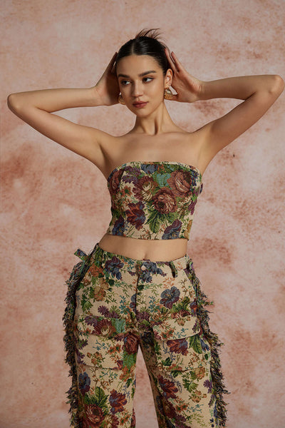 Jara | Extravagantes Zweiteiler-Set mit Bustier & bestickter Cargo-Hose