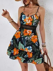 Avery -  Tropisches Kleid mit Blumenmuster und zarten Trägern für Frauen