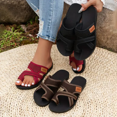 Perforierte mesh-sandalen für frauen