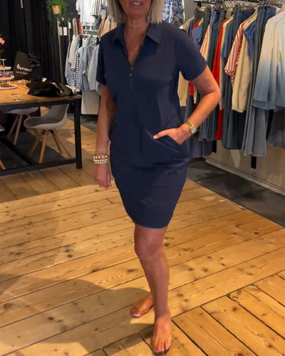 MIRAVO | Kurzes Reißverschlusskleid mit Reverskragen