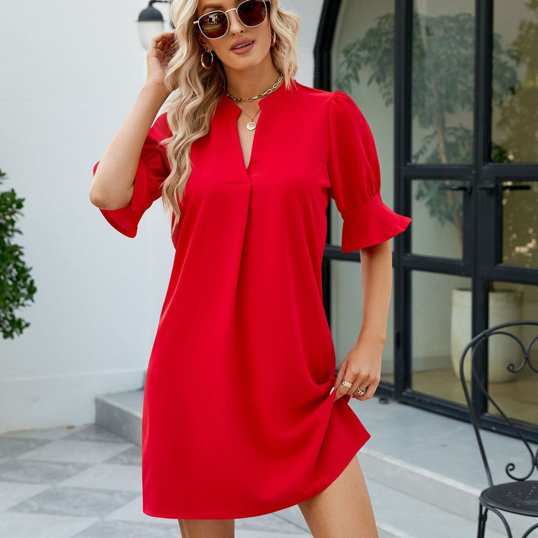 Ayla - Sommerliches Minikleid mit V-Ausschnitt und Rüschen