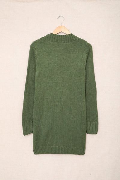 Lyra® | Grüne Strickjacke mit Vordertasche und Knopfverschluss
