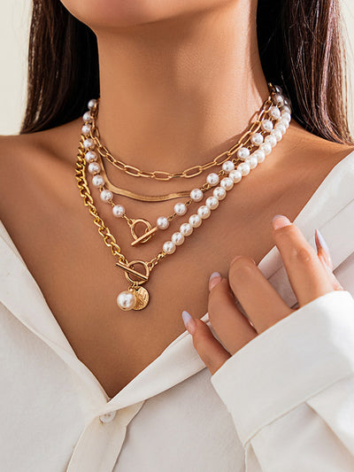 Elegante Perlenkette mit Goldkette – Mehrreihiges Design