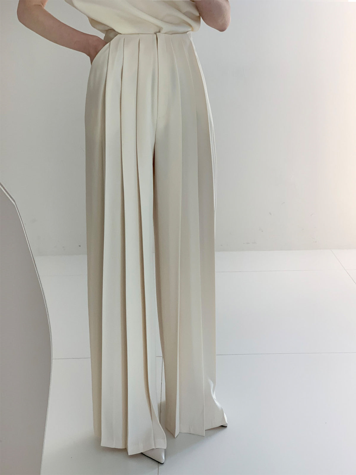 Elegante High-Waist Plissee-Hose mit weitem Bein – Büro & Freizeit