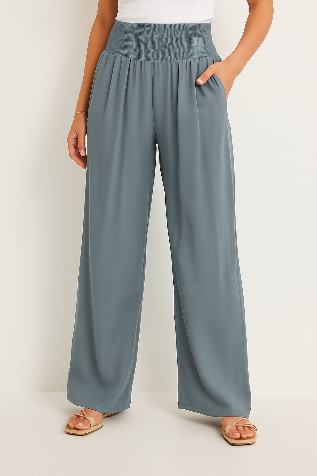 Weite Hose mit elastischem Bund