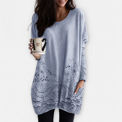 Spitzenhemd-Pullover – Feminine Eleganz mit mühelosem Tragekomfort