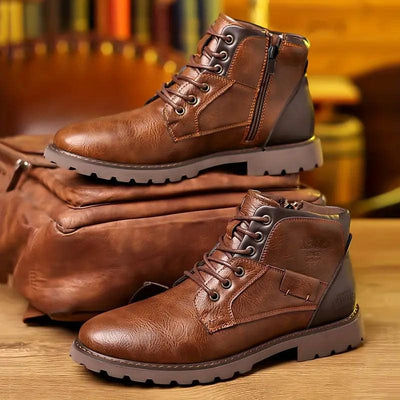 Elegante Lederstiefel mit seitlichem Reißverschluss