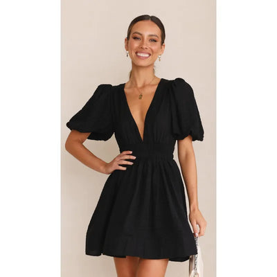Elegantes ärmelloses Minikleid – Veganer Leder-Look