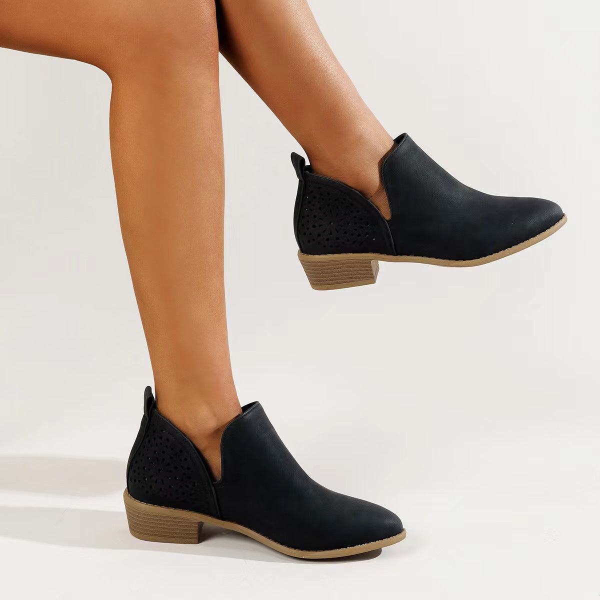 Luisa - Bequeme und orthopädische Schuhe aus veganem Leder