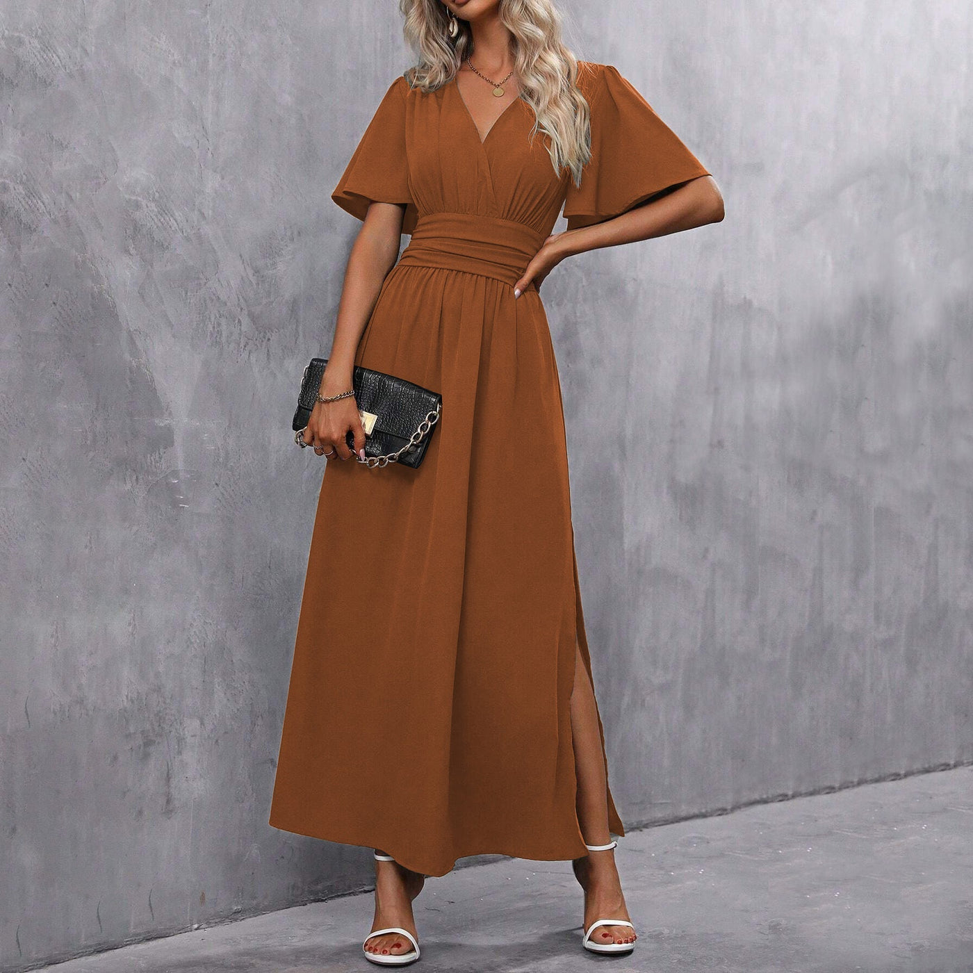 Schwarzes Maxikleid Damen – V-Ausschnitt, Schlitz & Flatterärmel