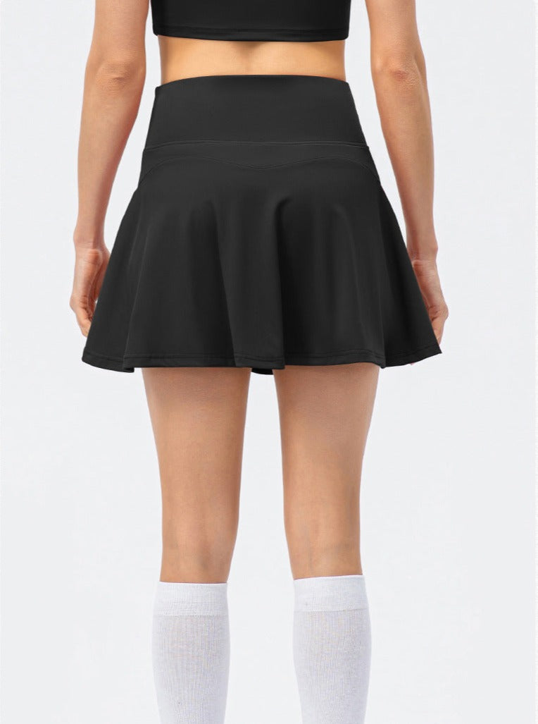 Sienna | Sportlicher Tennisrock mit integrierten Shorts