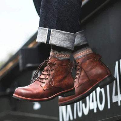 Robuste Lederstiefel für zeitlosen Stil