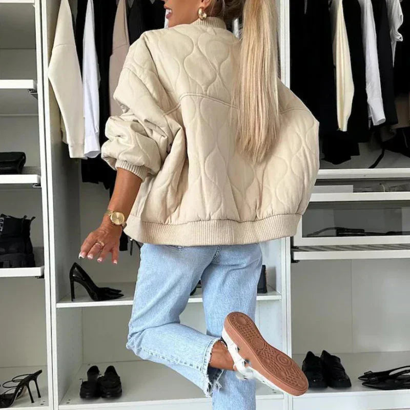 Warme gesteppte Bomberjacke