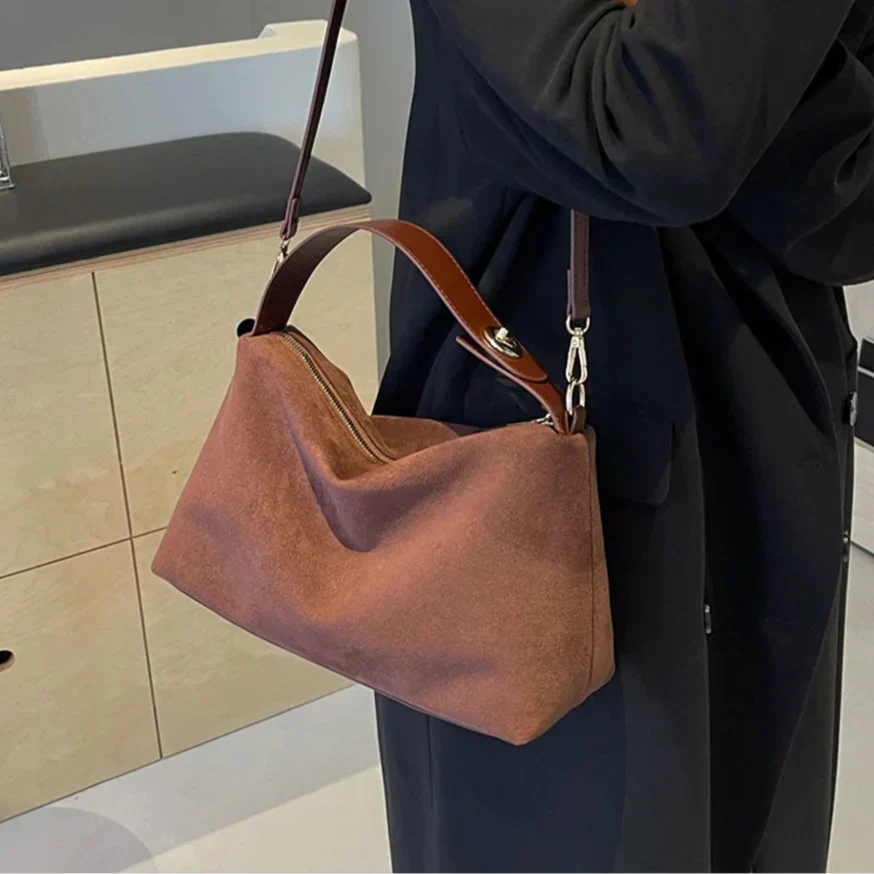 Wasserfeste vegane Wildleder-Tasche – Laptopgeeignet & Stilvoll