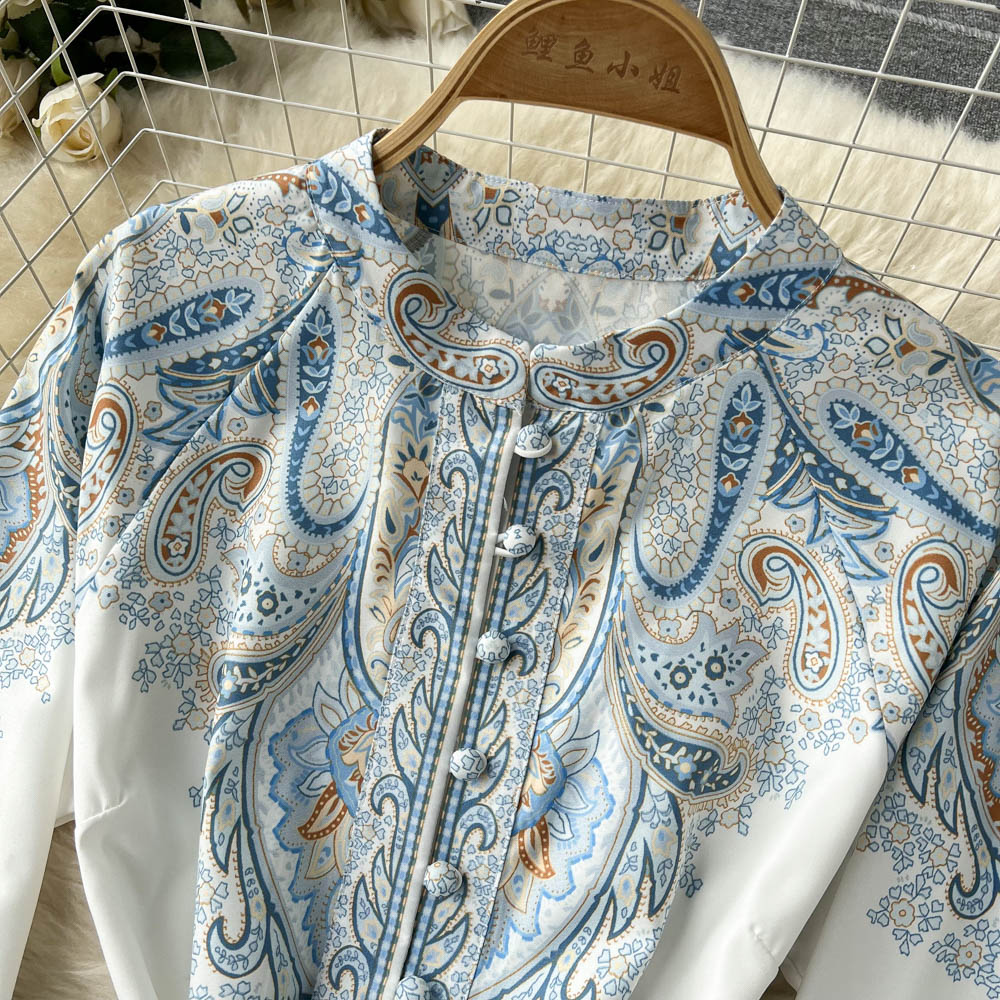 Renate | Fließendes Hemdblusenkleid mit Paisleymuster und Gürtel für Frauen