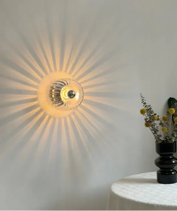 Design Glas Wandleuchte – Moderne Wandlampe mit Strahlen-Effekt