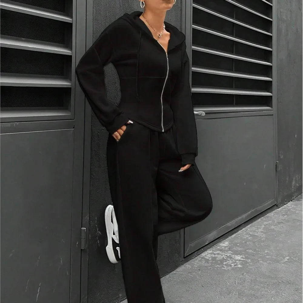 ELEGANTE TRAININGSANZUG WIENNA