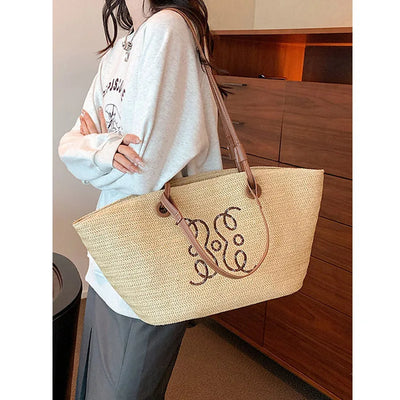 Boho Strohtasche Damen – Handgefertigte Strandtasche mit Kordelzug & Quasten